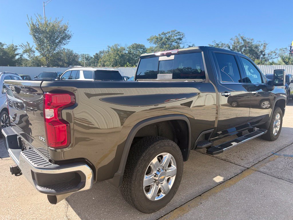 Used 2023 Chevrolet Silverado 2500 LTZ AWD/4WD image 6