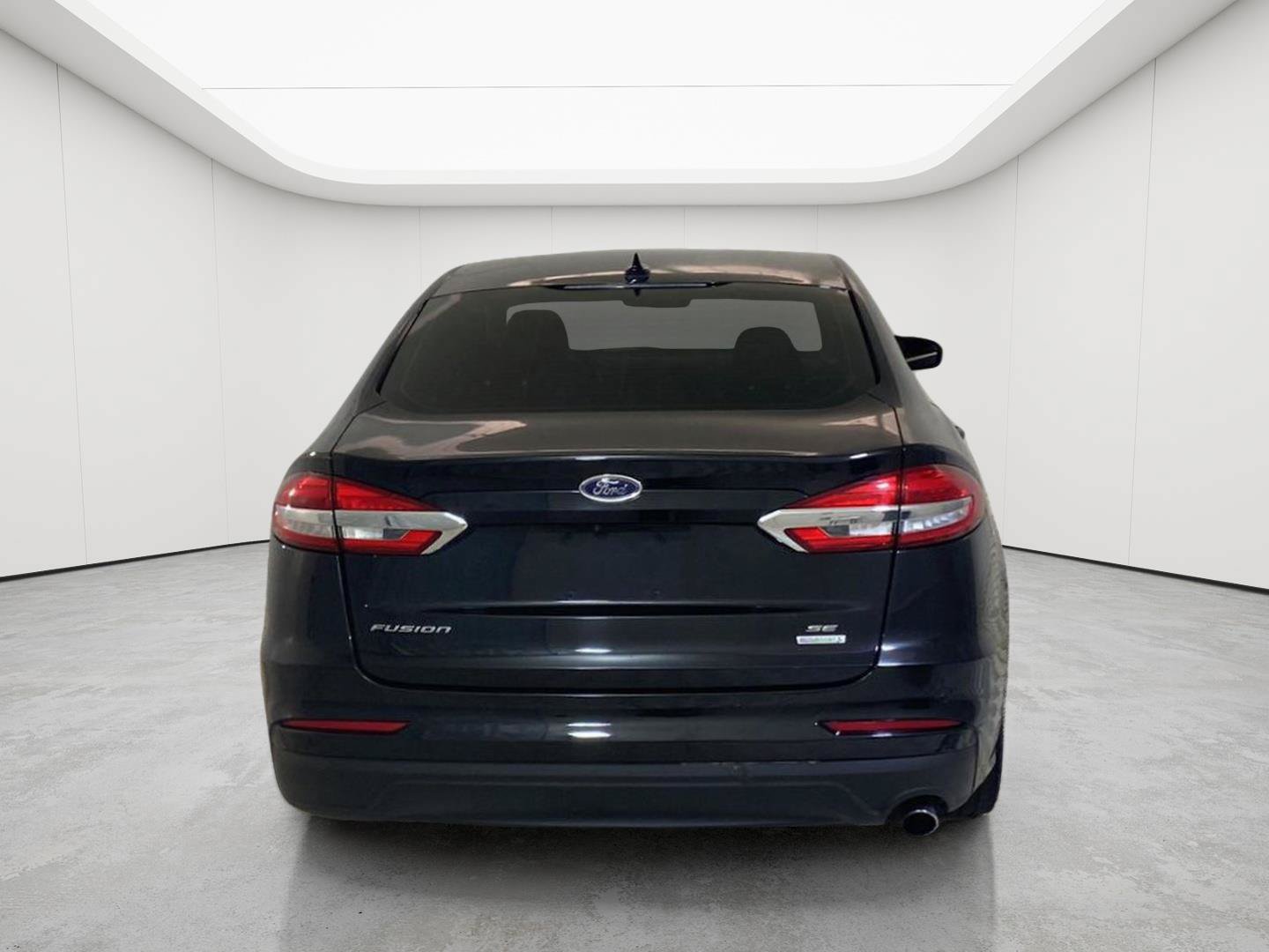 Used 2020 Ford Fusion SE w/ Equipment Group 151A FWD image 5