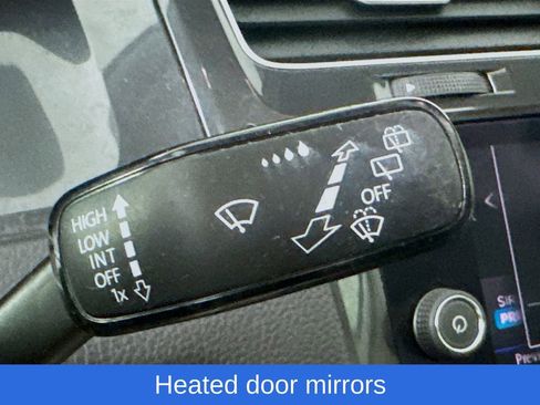 Used 2018 Volkswagen Golf SE image 15