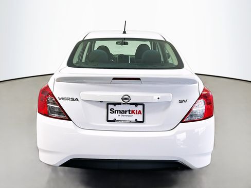 Used 2019 Nissan Versa SV FWD image 6