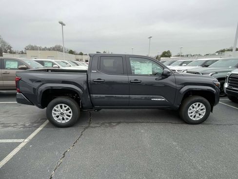 New 2026 Toyota Tacoma SR5 image 13