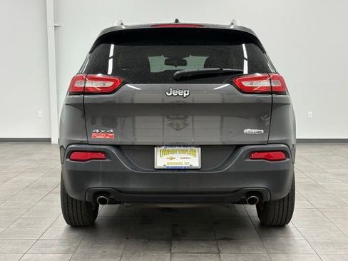 Used 2014 Jeep Cherokee Latitude image 3