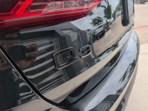 Certified 2025 Audi Q3 2.0T Premium Plus w/ Premium Plus Package AWD/4WD image 43