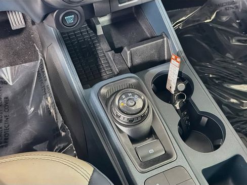 Used 2025 Ford Maverick Lariat w/ 4K Tow Package AWD/4WD image 18