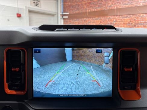 Used 2024 Ford Bronco Everglades image 21