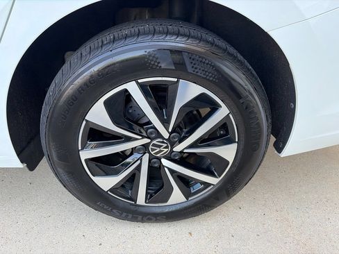 Certified 2025 Volkswagen Jetta S FWD image 21
