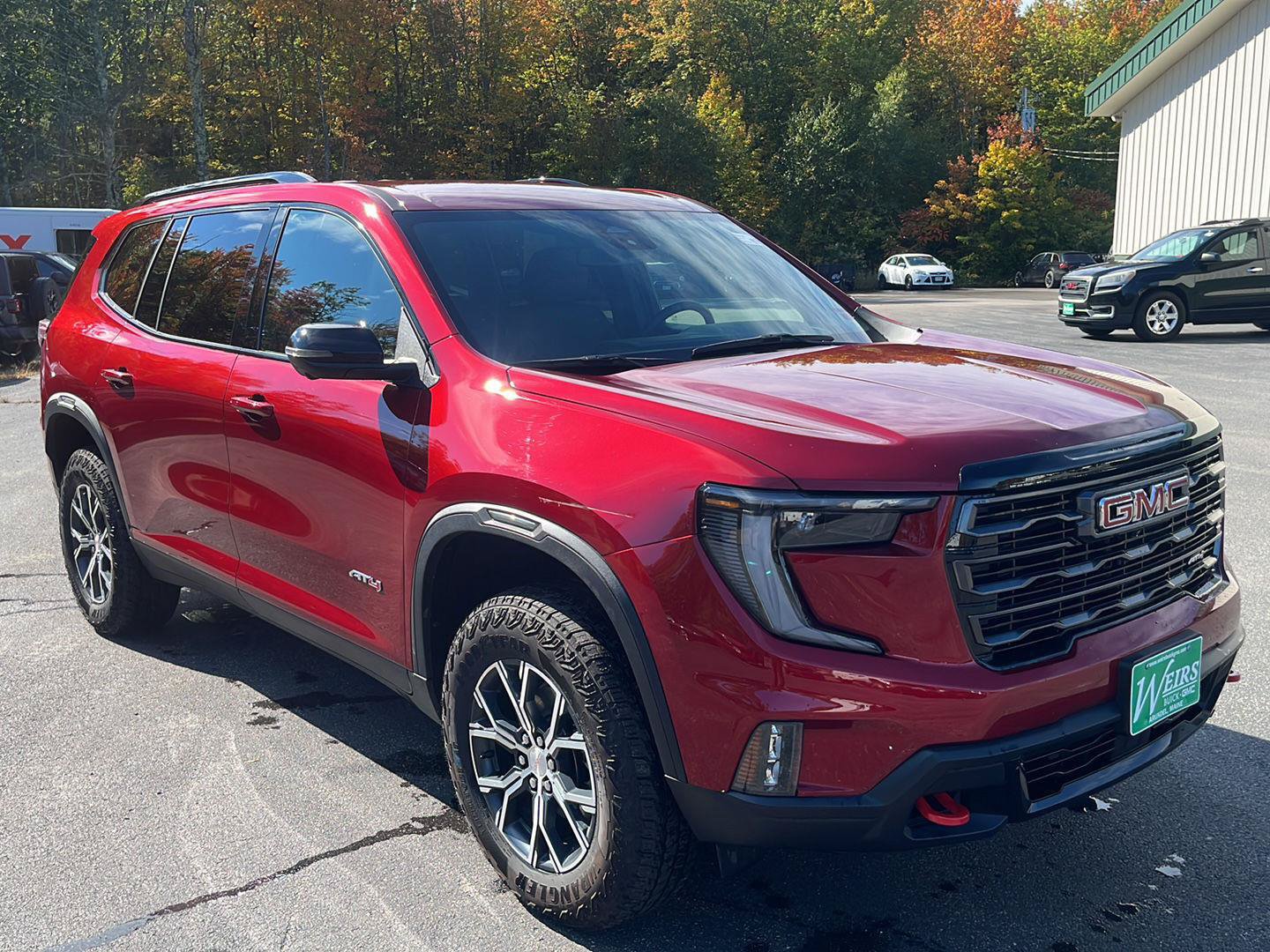 Used 2025 GMC Acadia AT4 AWD/4WD image 7