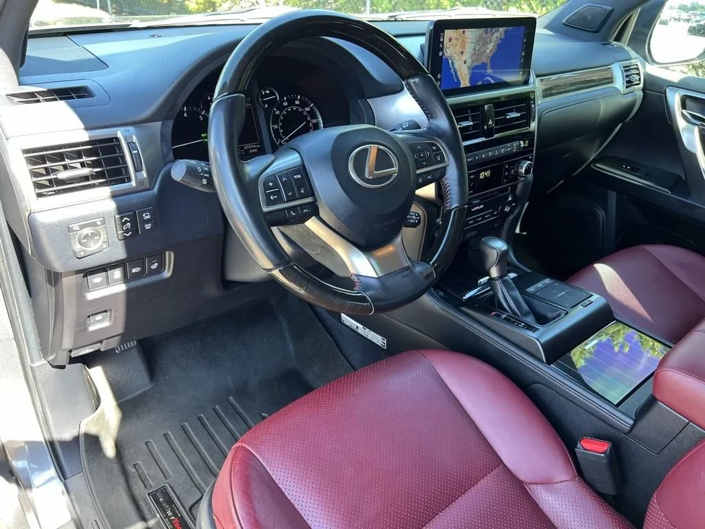 Used 2023 Lexus GX 460 Luxury w/ Accessory Package AWD/4WD image 13
