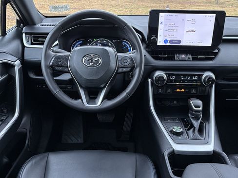 Certified 2024 Toyota RAV4 XSE AWD/4WD image 12