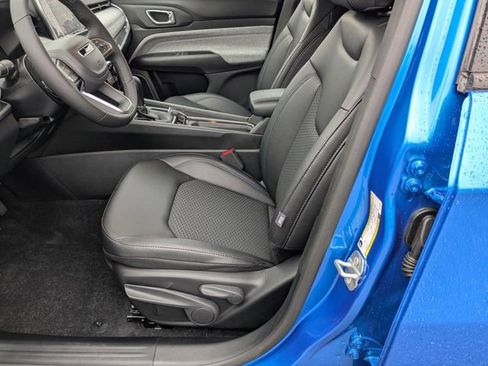 New 2025 Jeep Compass Latitude image 20