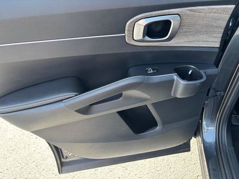Certified 2023 Kia Sorento X-Line EX AWD/4WD image 14