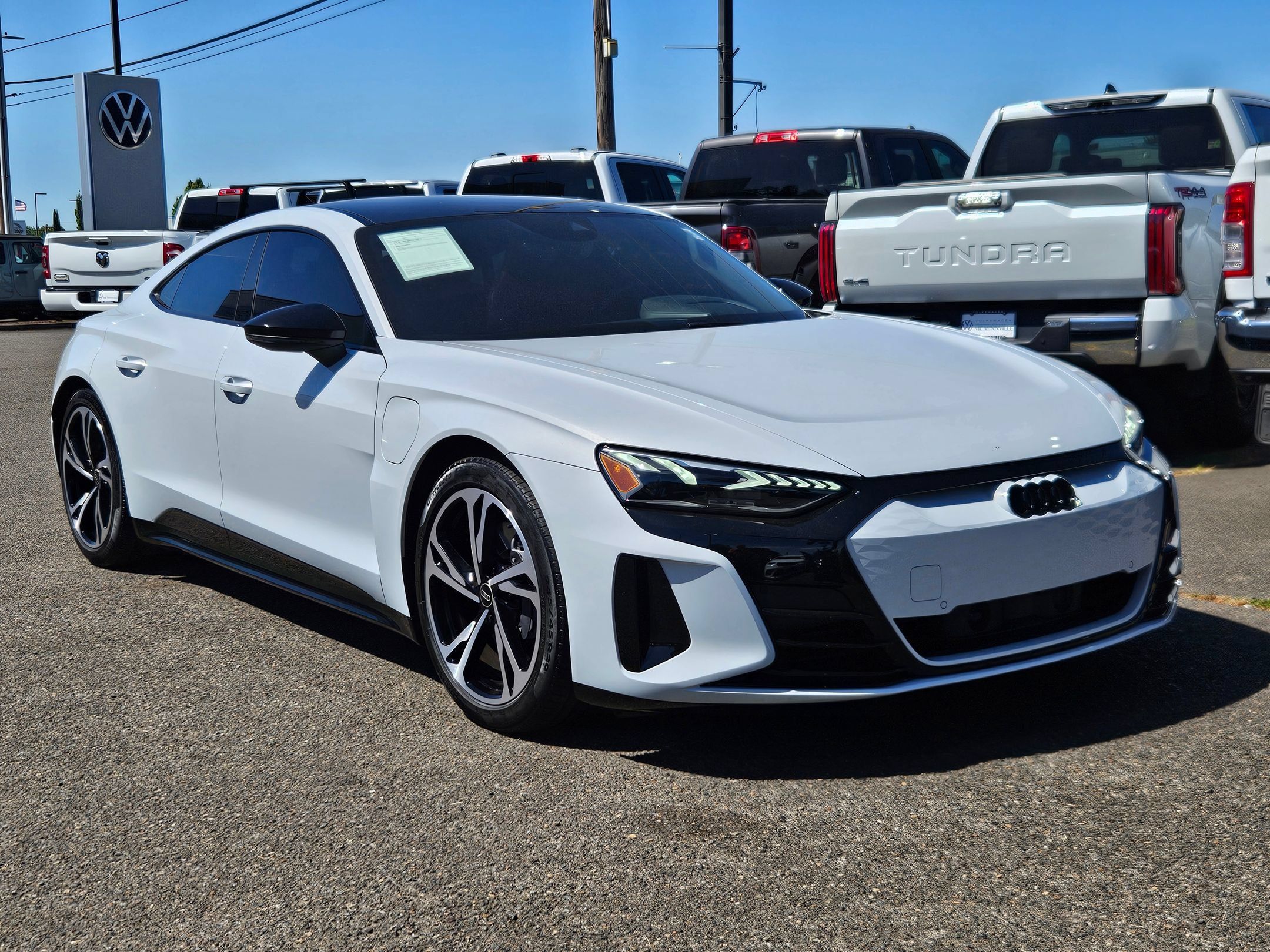 Used 2024 Audi e-tron GT Premium Plus AWD/4WD image 7