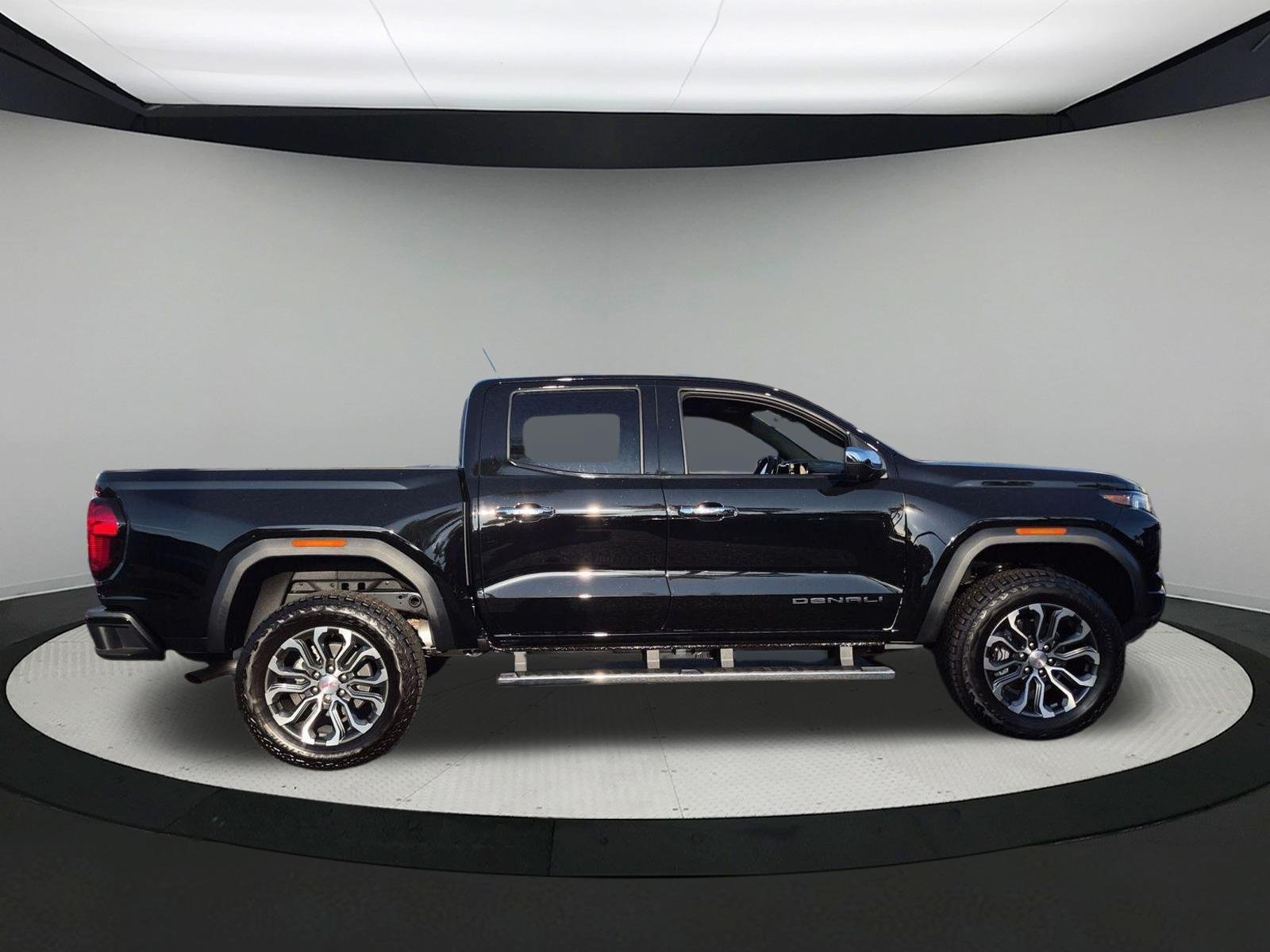 New 2026 GMC Canyon Denali AWD/4WD image 6