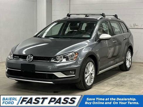 Used 2017 Volkswagen Golf Alltrack SE AWD/4WD image 1