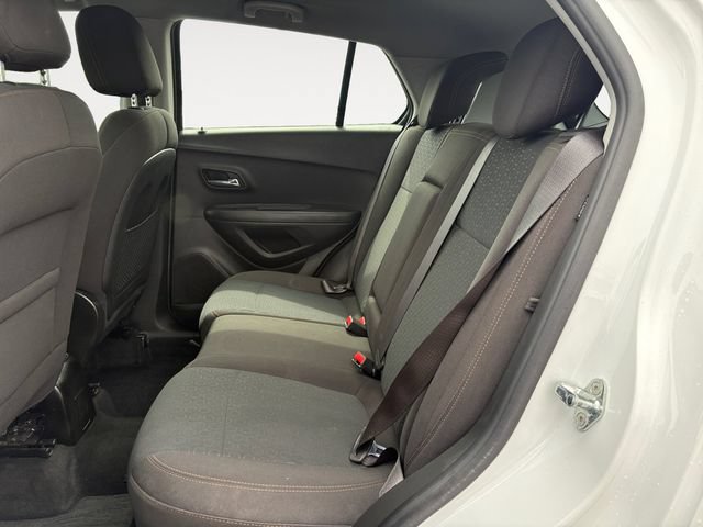 Used 2018 Chevrolet Trax LS FWD image 13