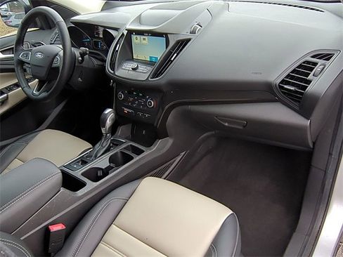 Used 2019 Ford Escape SEL image 19