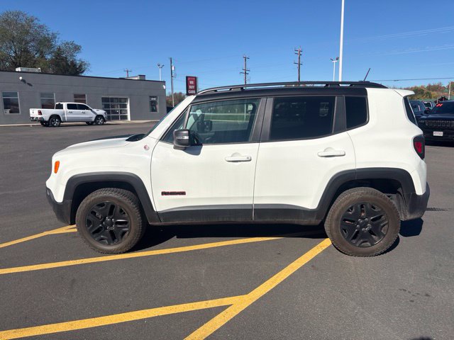 Used 2018 Jeep Renegade Trailhawk AWD/4WD image 5
