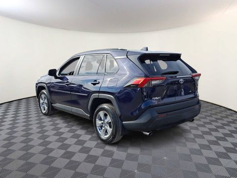 Used 2021 Toyota RAV4 XLE w/ Convenience Package image 9