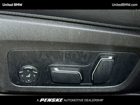 Used 2025 BMW 330i Sedan RWD image 4