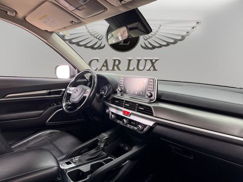 Used 2020 Kia Telluride LX FWD image 16