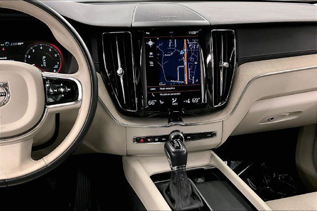 Used 2021 Volvo XC60 T5 Inscription w/ Advanced Package AWD/4WD image 7