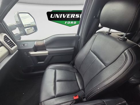 Used 2022 Ford F250 Lariat w/ Lariat Value Package AWD/4WD image 12