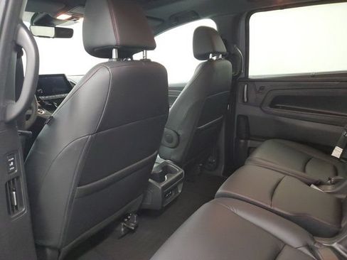 Certified 2024 Honda Odyssey Sport image 13