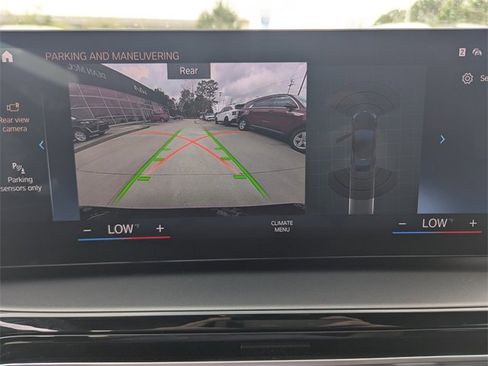 Used 2023 BMW 230i Coupe w/ Premium Package image 16