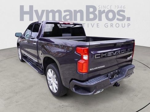 Used 2022 Chevrolet Silverado 1500 High Country w/ Technology Package image 7