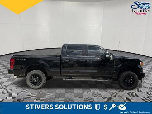 Used 2022 Ford F350 XLT w/ Black Appearance Package AWD/4WD image 3