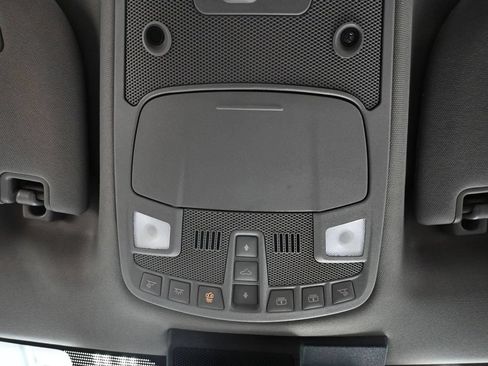 Used 2019 Ford F150 Lariat w/ Equipment Group 502A Luxury AWD/4WD image 37