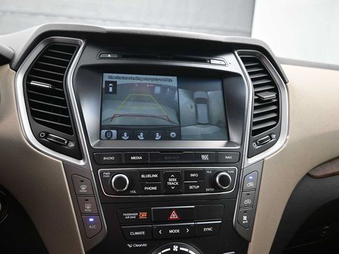 Used 2018 Hyundai Santa Fe Limited AWD/4WD image 14
