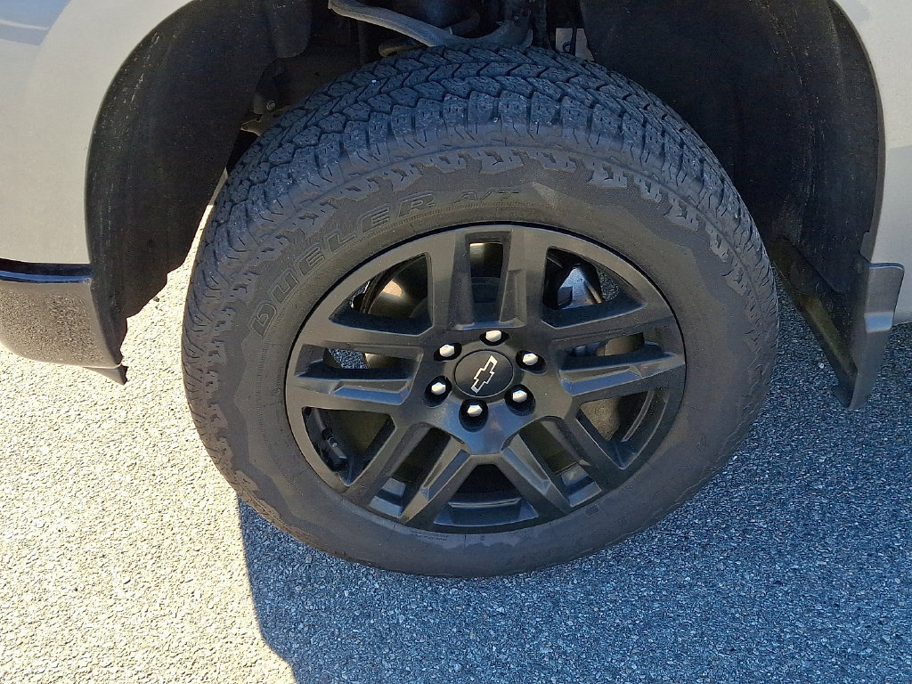 Used 2024 Chevrolet Silverado 1500 LT Trail Boss w/ Protection Package AWD/4WD image 13