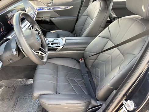 Used 2025 BMW 750e xDrive AWD/4WD image 19