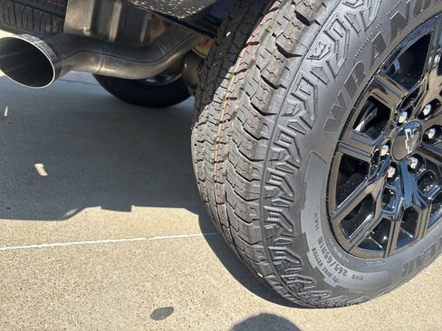 New 2026 Chevrolet Colorado Trail Boss AWD/4WD image 9