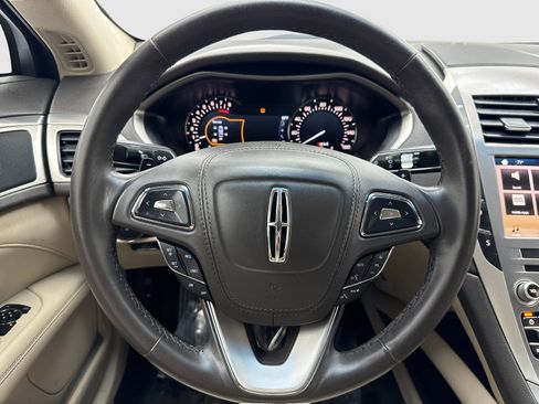 Used 2017 Lincoln MKZ Premiere AWD/4WD image 19