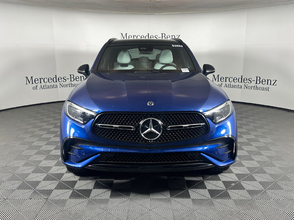 Used 2026 Mercedes-Benz GLC 300 4MATIC image 2