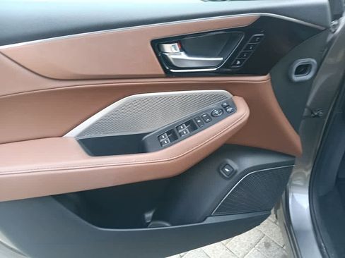 Used 2024 Acura MDX SH-AWD w/ Technology Package image 15