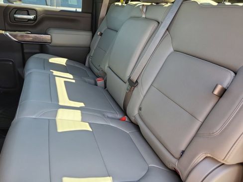Used 2021 Chevrolet Silverado 2500 LTZ w/ LTZ Convenience Package AWD/4WD image 15