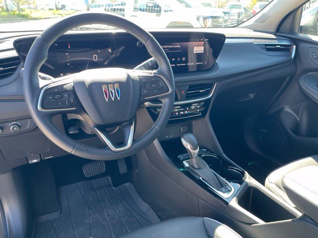 Used 2024 Buick Encore GX Avenir w/ Avenir Technology Package FWD image 11