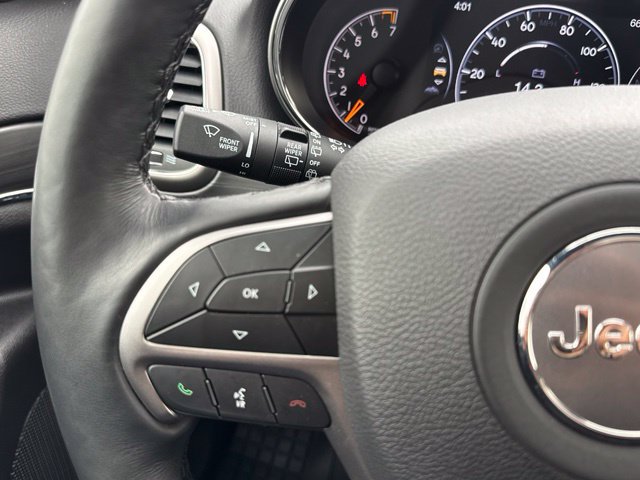 Used 2021 Jeep Grand Cherokee Limited AWD/4WD image 43