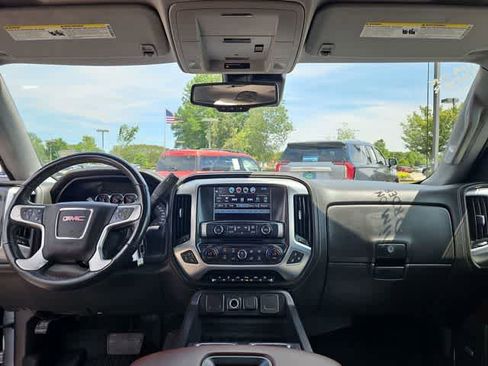 Used 2018 GMC Sierra 1500 SLT AWD/4WD image 30