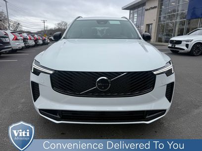 New 2026 Volvo XC90 T8 Ultra w/ Lounge Package