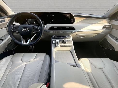 Used 2022 Hyundai Palisade Limited FWD image 6