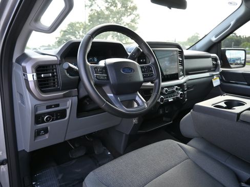 Used 2025 Ford F150 XLT w/ Equipment Group 301A Standard AWD/4WD image 12