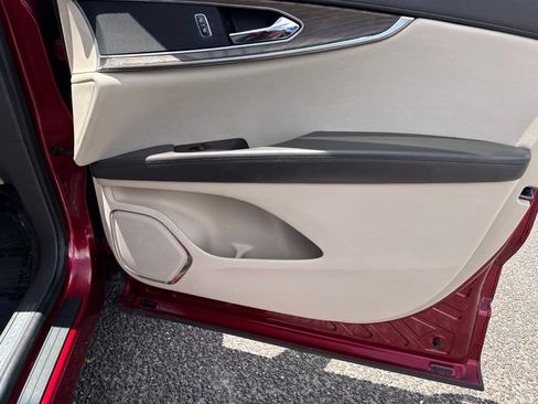 Used 2019 Lincoln Nautilus Select FWD image 24