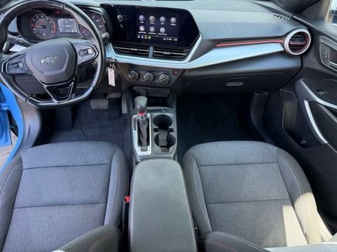 Used 2024 Chevrolet Trax RS w/ Driver Confidence Package FWD image 17