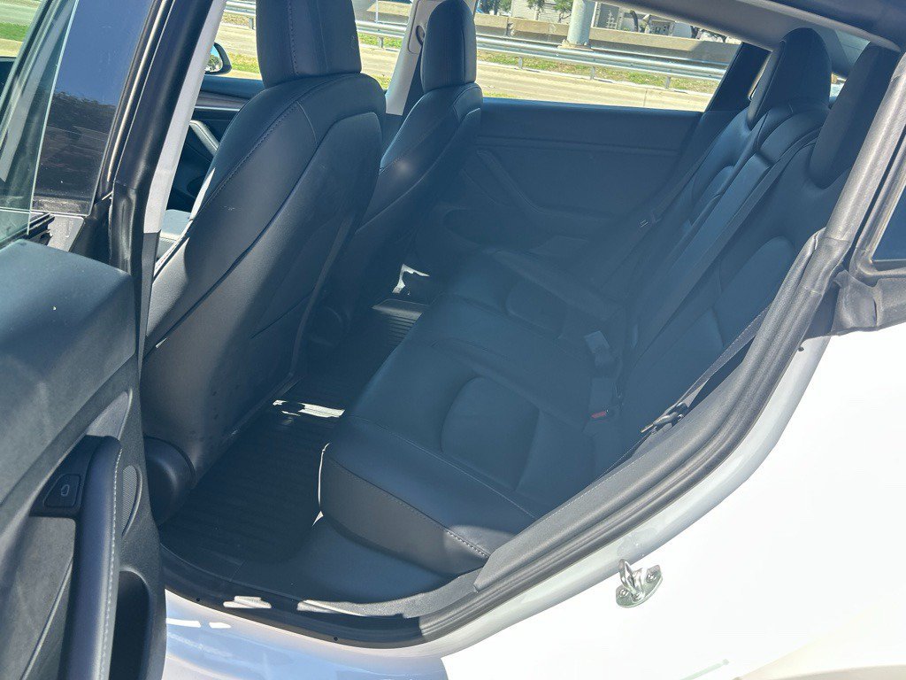 Used 2023 Tesla Model 3 Standard Range RWD image 15