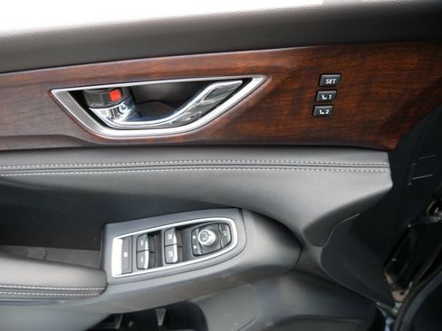 Used 2023 Subaru Ascent Touring AWD/4WD image 17