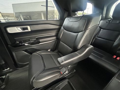Used 2021 Ford Explorer ST w/ Equipment Group 401A image 16